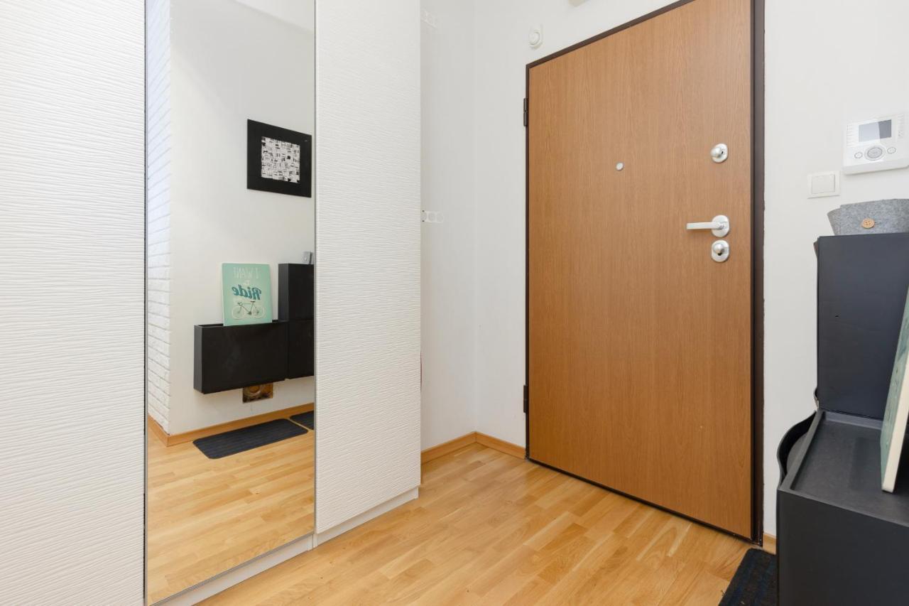 Butas Bemowo Modern Dywizjonu 303 By Renters *